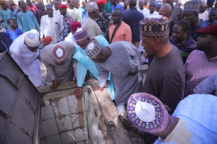 Borno State Governor Babagana Umara Zulum has warned water vendors diverting the state’s public water distribution network for commercial gains to desist from the act or face the full wrath of the law.